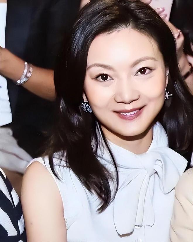 佛得角后卫莫雷拉:我们会全力争取小组出线,看看能走多远