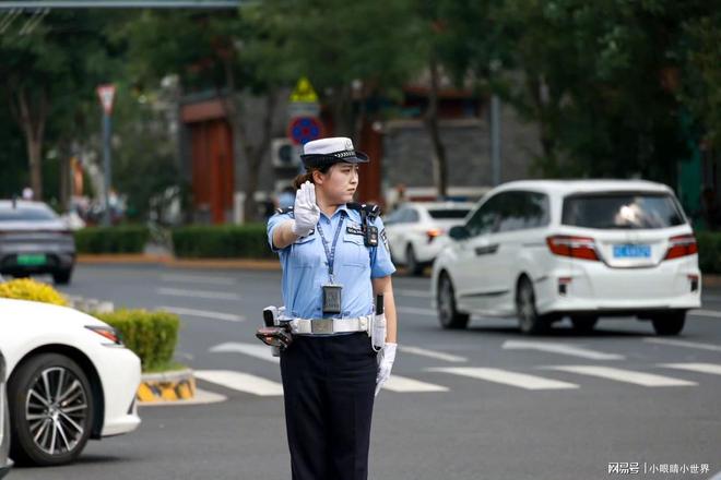新诺基亚N73这颜值，要直接封神啊